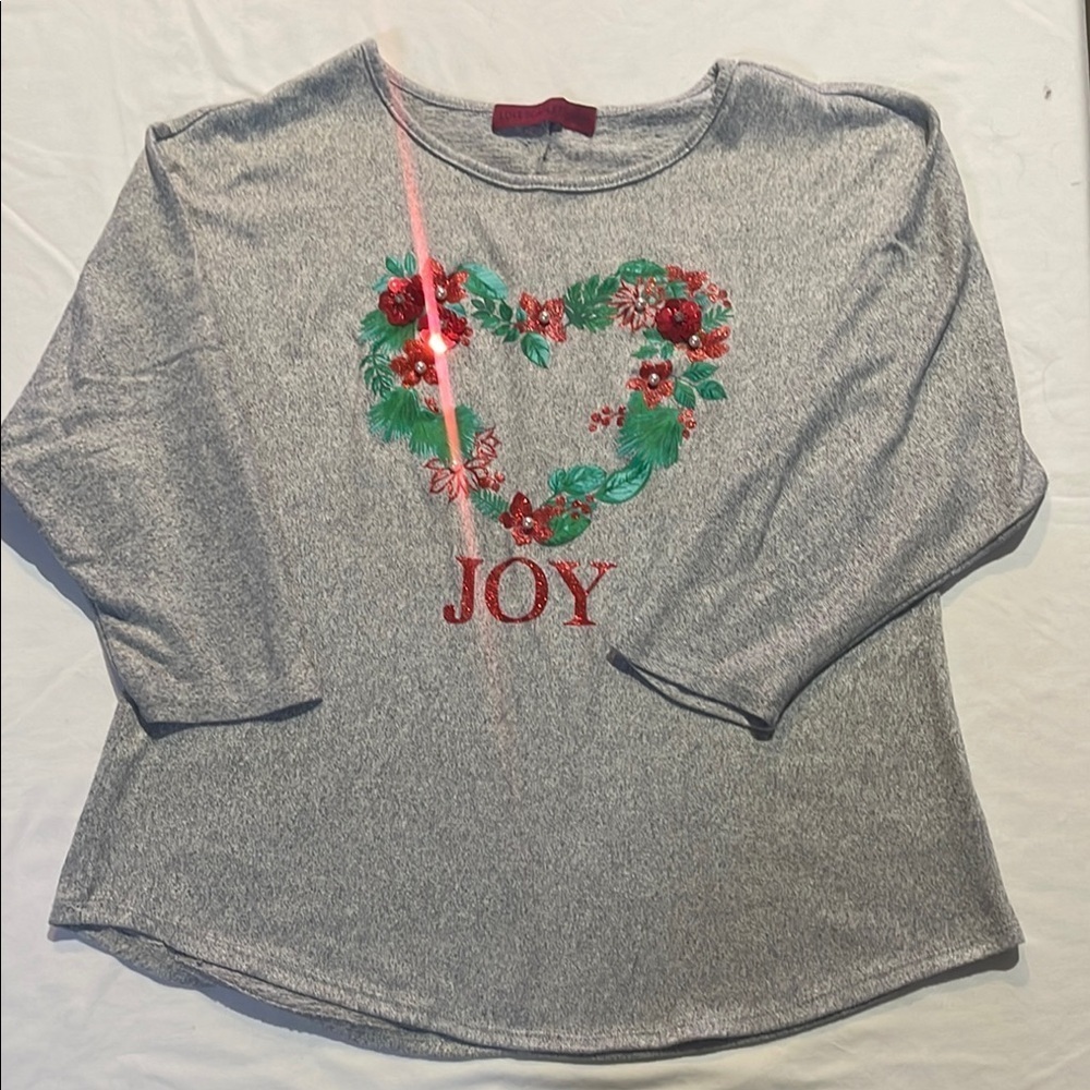 Gray 3/4 Sleeve Boxy T-Shirt with Embellished Design